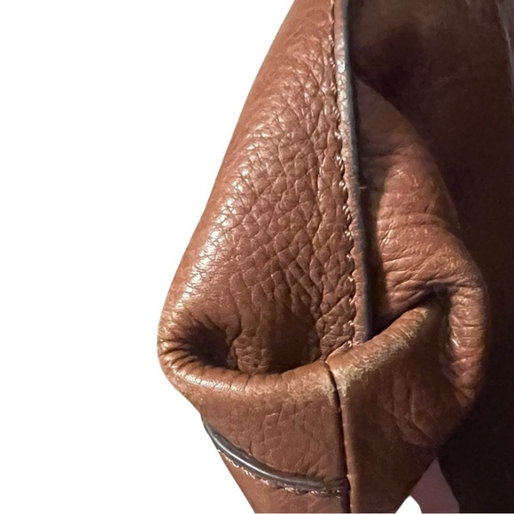 Fossil Vickery brown leather crossbody bag with adjustable strap - Picture 7 of 16